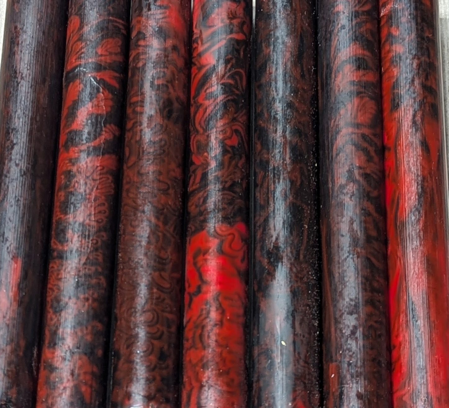 Black/Red Rod