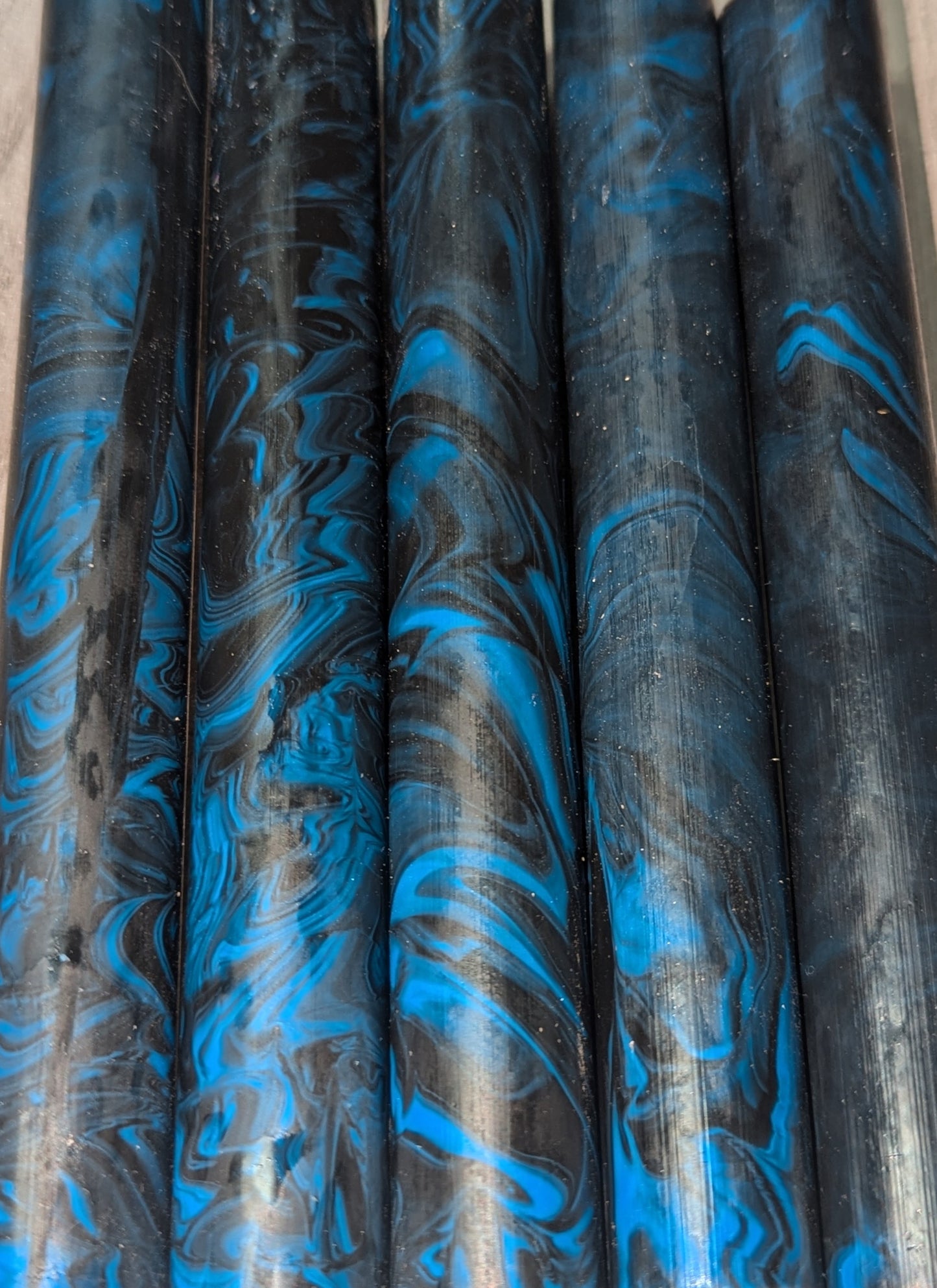 Black/blue Swirl Rod